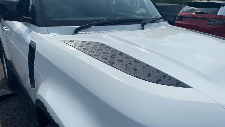 Land Rover Defender 90 Diesel 3.0 D250 Hard Top Auto